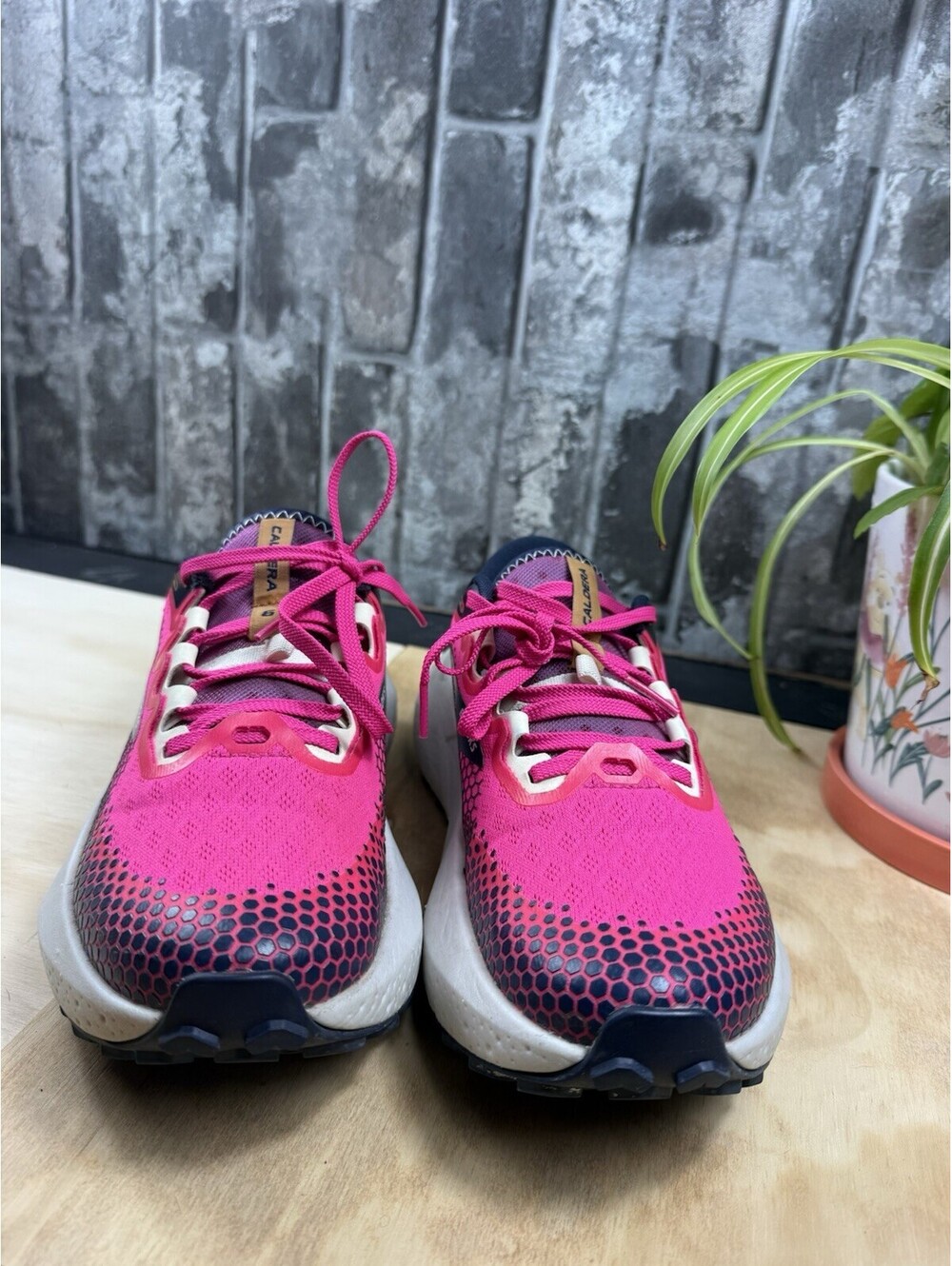Brooks Caldera 6 -Women’s Pink/Navy Low Top LaceUp -Mesh Trail Running sneakers - Picture 3 of 10